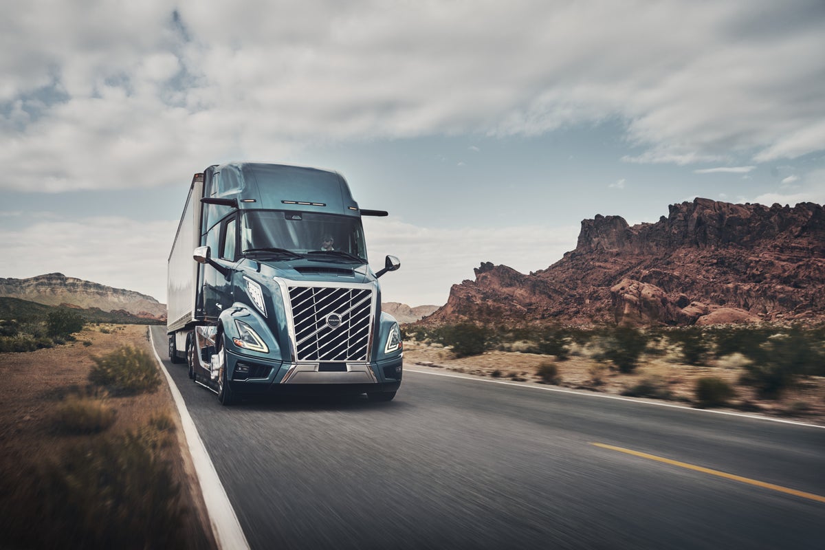 Volvo Trucks North America Unveils AllNew Volvo VNL Designed to Change