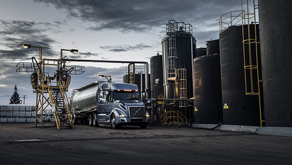 Volvo Fleet Management | Volvo Trucks USA